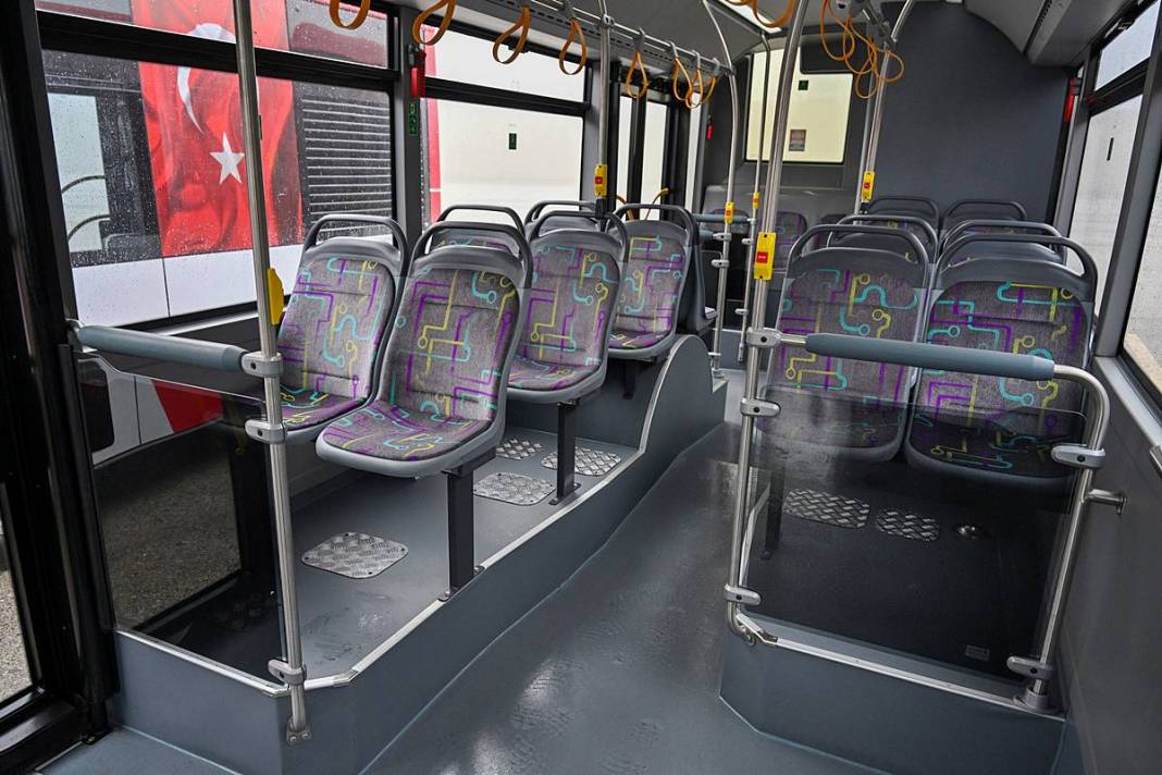 Durakta bekleme süreleri azalıyor: Yeni EGO otobüsleri göreve başladı 19